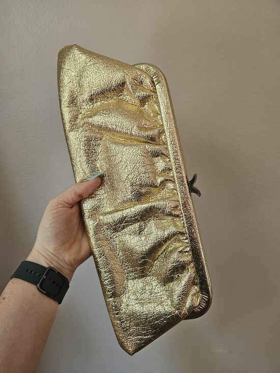 Handbags - Vintage Gold Metallic Ruched Women's Clutch